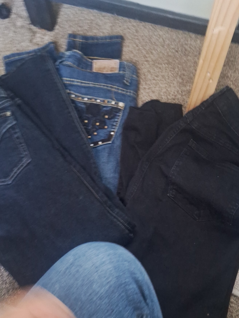 Women's Skinny Jeans in Black - Sleek Everyday Fit
